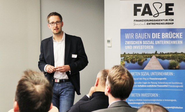 Beratungsgespräch bei FASE.